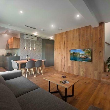 Vila Ula La Luxury Apartments بليد المظهر الخارجي الصورة