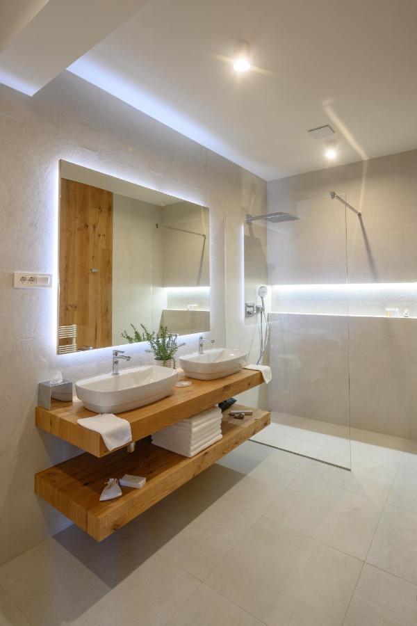 Vila Ula La Luxury Apartments بليد المظهر الخارجي الصورة