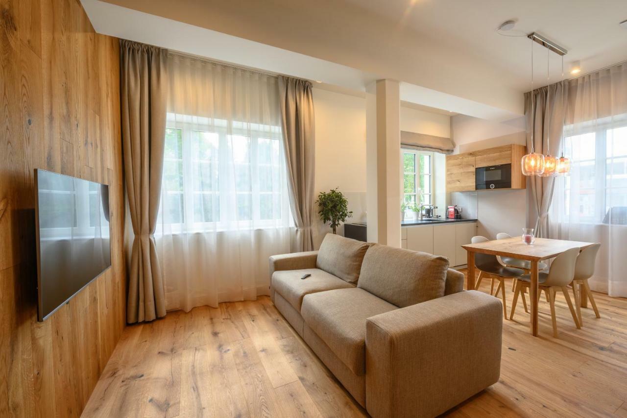Vila Ula La Luxury Apartments بليد المظهر الخارجي الصورة