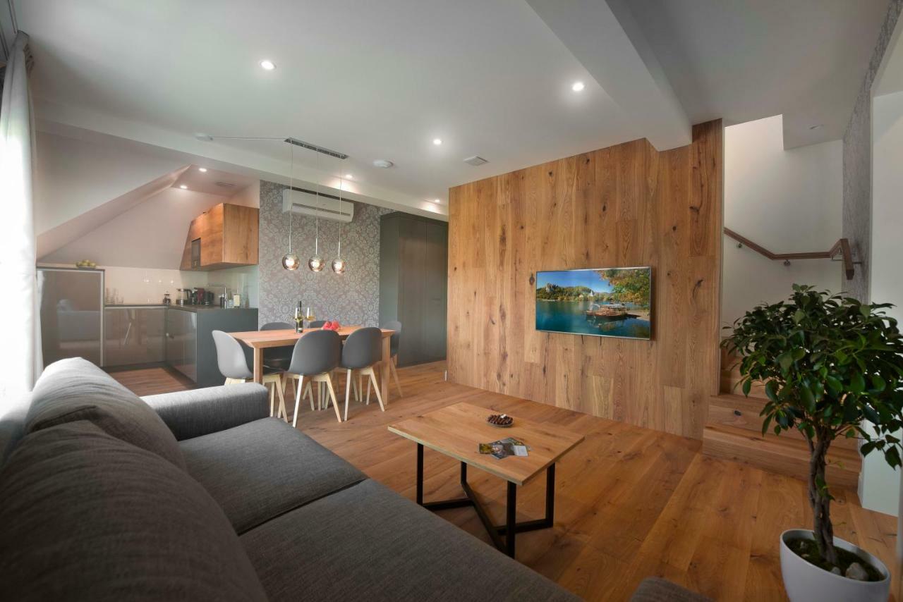 Vila Ula La Luxury Apartments بليد المظهر الخارجي الصورة