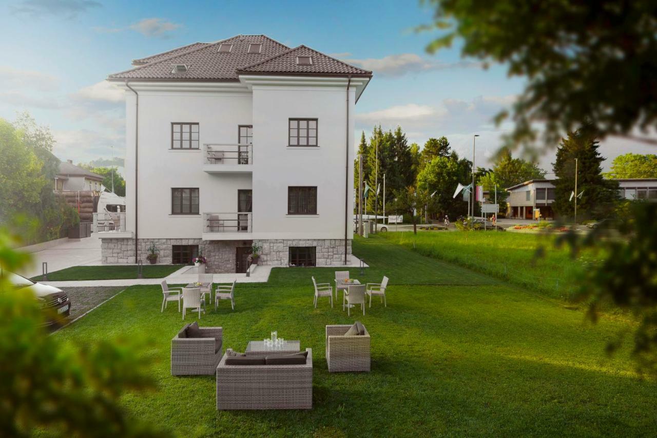 Vila Ula La Luxury Apartments بليد المظهر الخارجي الصورة